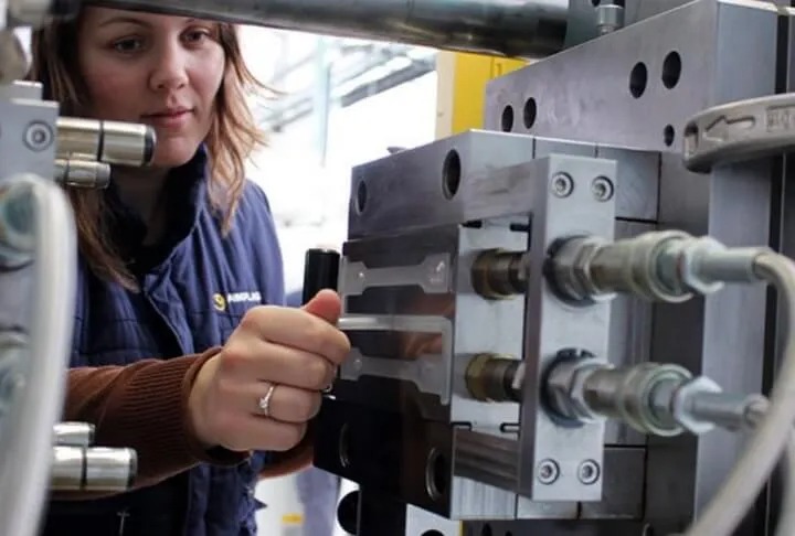 Plastica riciclata, nuovo progetto per renderla sicura anche a contatto con gli alimenti