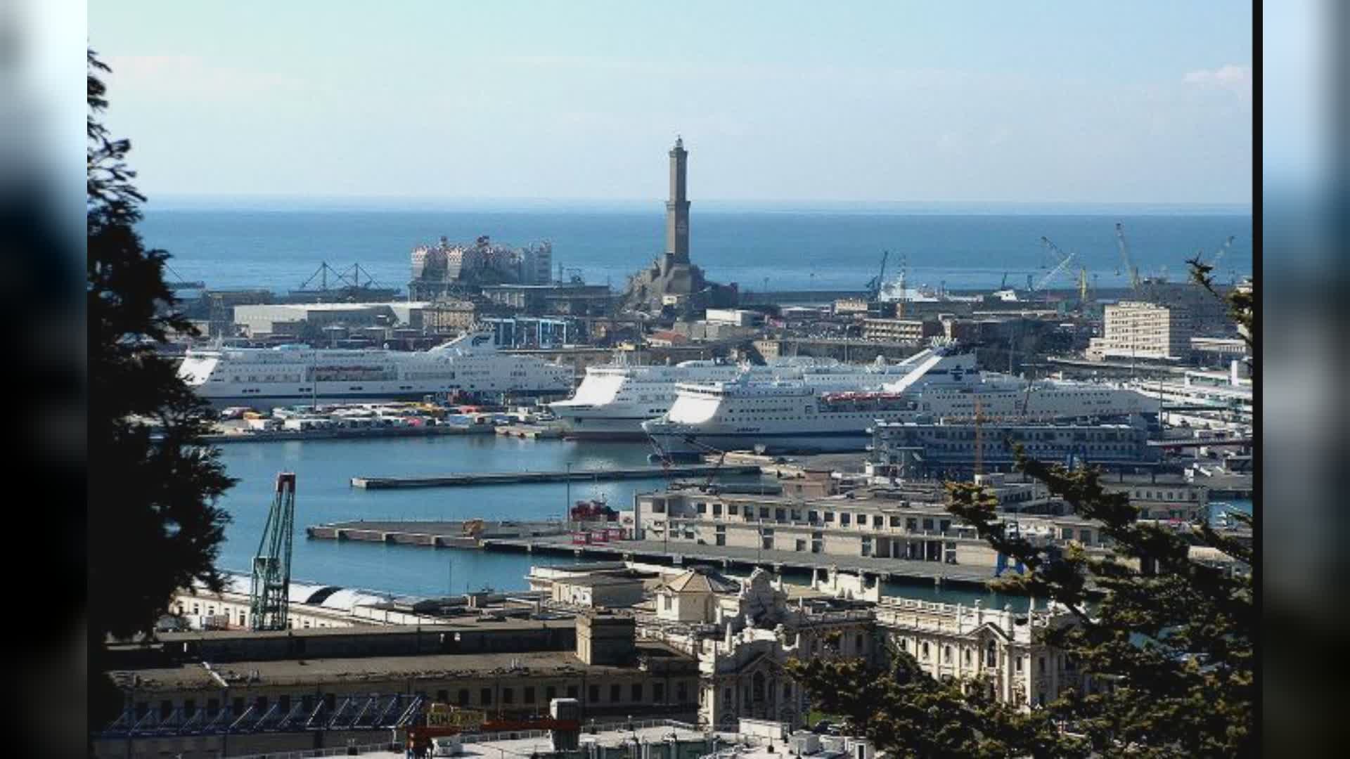 Genova, presunto carico di armi in porto, sindacati minacciano sciopero: "No al coinvolgimento nei conflitti in Medio Oriente”