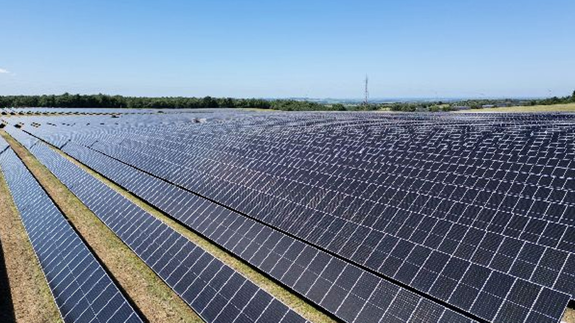 Fotovoltaico, Ef Solare ottiene un finanziamento da 2,2 miliardi per nuovi impianti