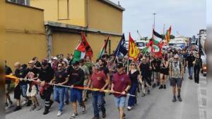 Genova, armi su cargo saudita: Procura apre inchiesta, proteste e blocchi in porto, corteo sotto la sede della compagnia israeliana Zim