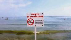 Genova, divieto temporaneo di balneazione a Voltri: stop ai bagni sulla spiaggia Cerusa