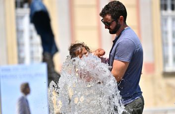 Liguria nella morsa del caldo, bollino rosso a Genova per l’ondata più intensa