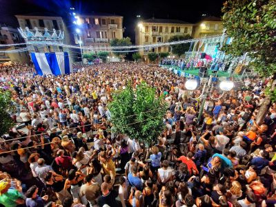 Lavagna si tuffa nel medioevo: stasera l'Addio do Fantin, domani la Torta dei Fieschi