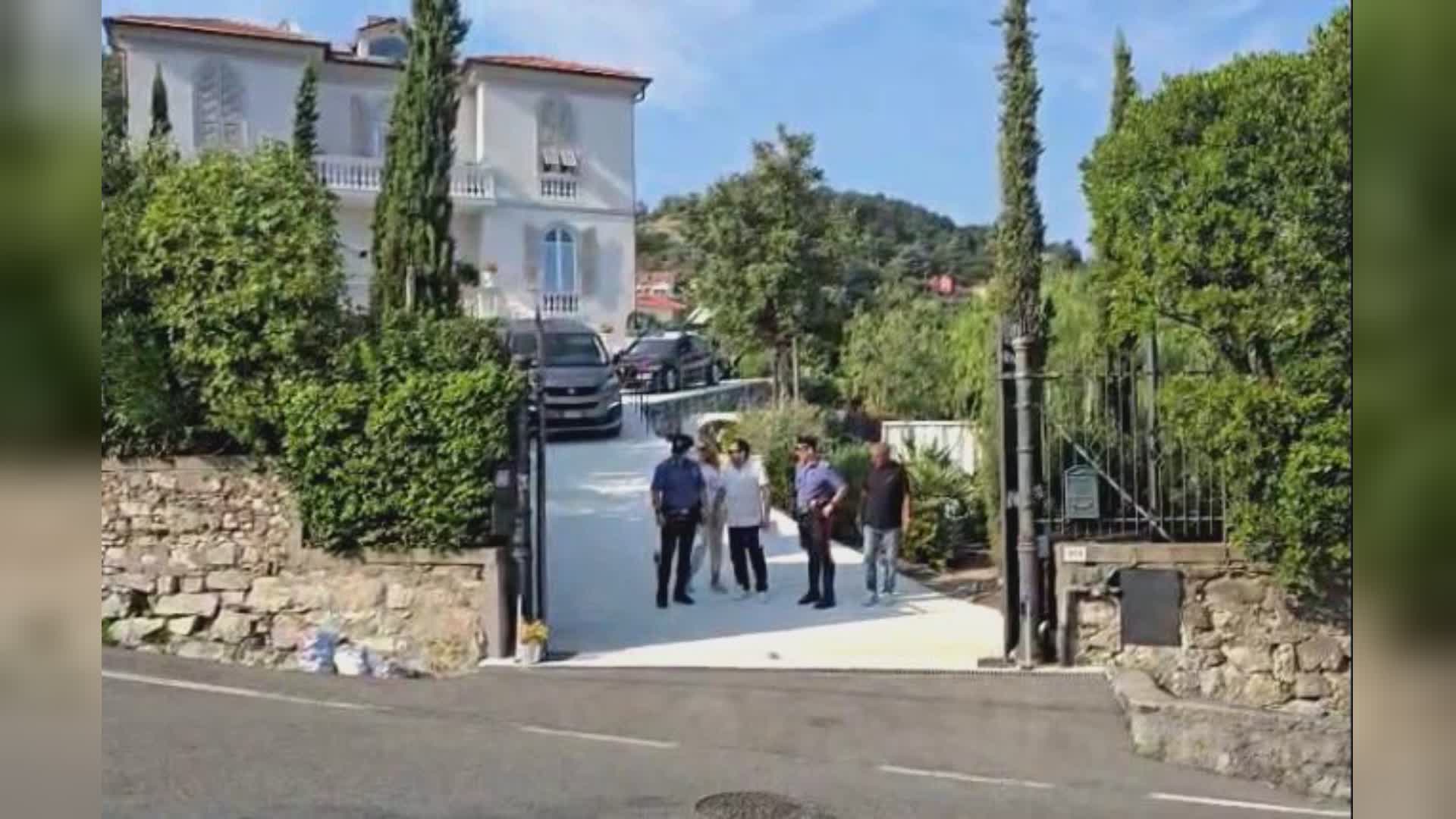 Uxoricidio alla Spezia, il killer: "Volevo solo parlare con lei, poi non ricordo". Il legale: "Braccialetto elettronico, così com'è, non serve a nulla