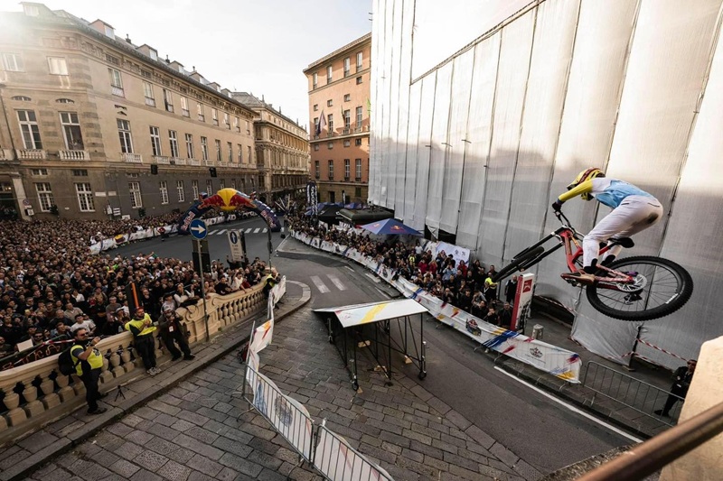 Cerro Abajo 2025, da venerdì 22 scattano le modifiche alla viabilità e alla sosta