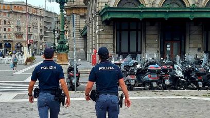 Sorpreso a rubare nel parcheggio grazie alle telecamere, 45enne arrestato in via del Lagaccio