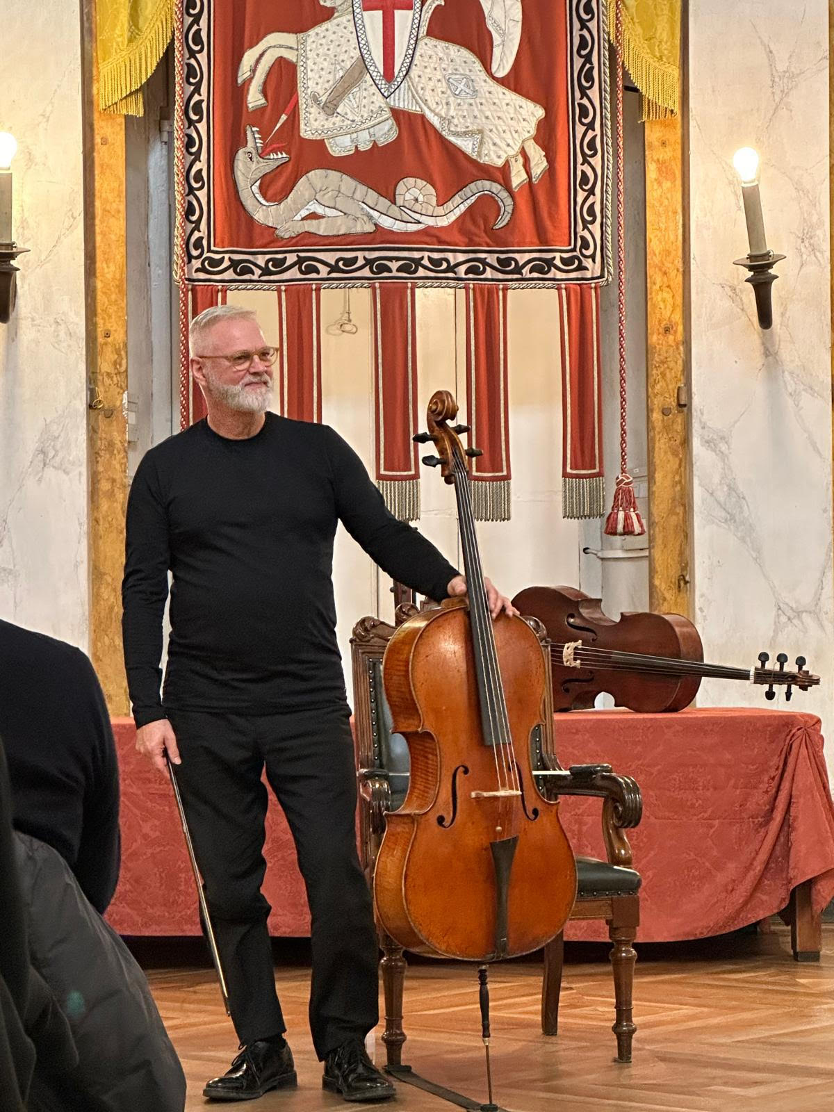 Montoggio: martedì sera Antonio Fantinuoli al violoncello con visita guidata alla quadreria della chiesa