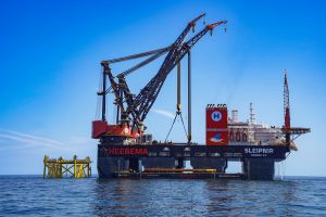 Posata al largo dell’Inghilterra la base offshore per il parco eolico East Anglia 3