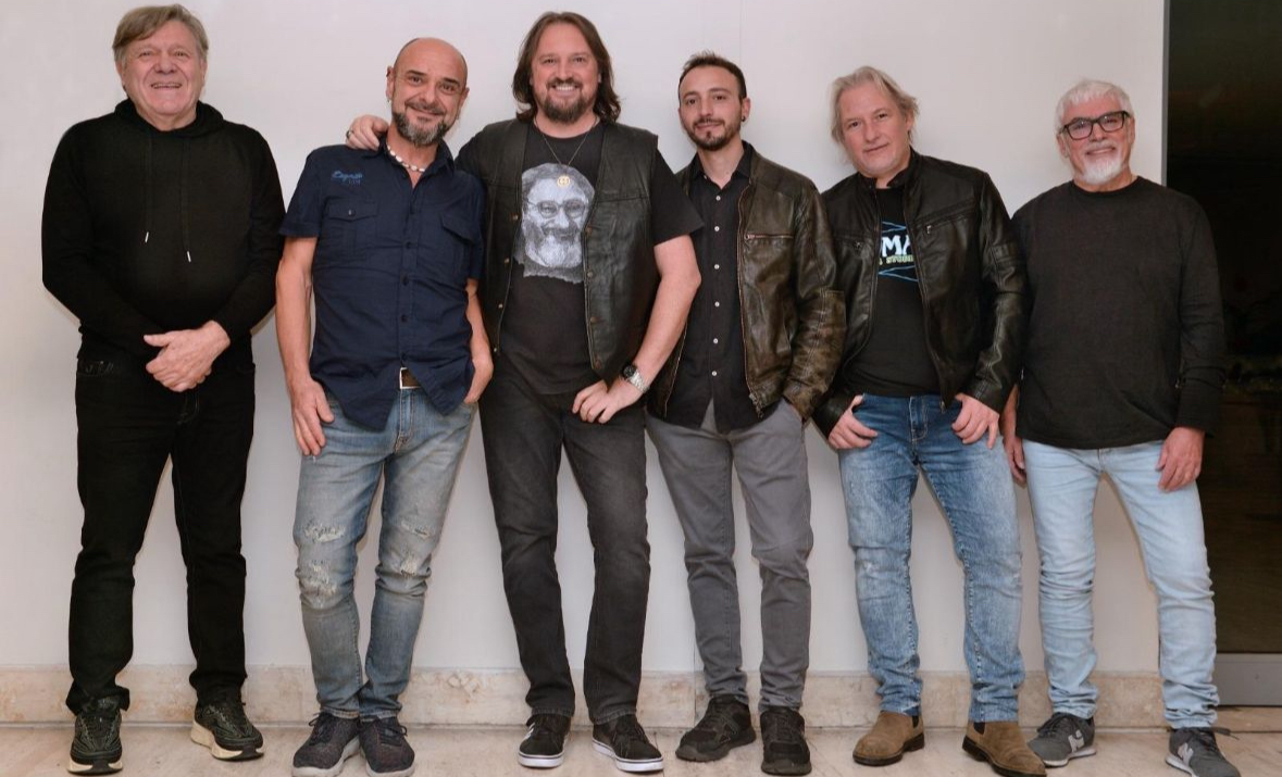 I Nomadi in concerto: notte di musica ed emozioni all'Auditorium Parco San Rocco di Alassio