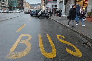 Crisi Amt, le associazioni dei consumatori: “Serve un’unica azienda ferro-Tpl”