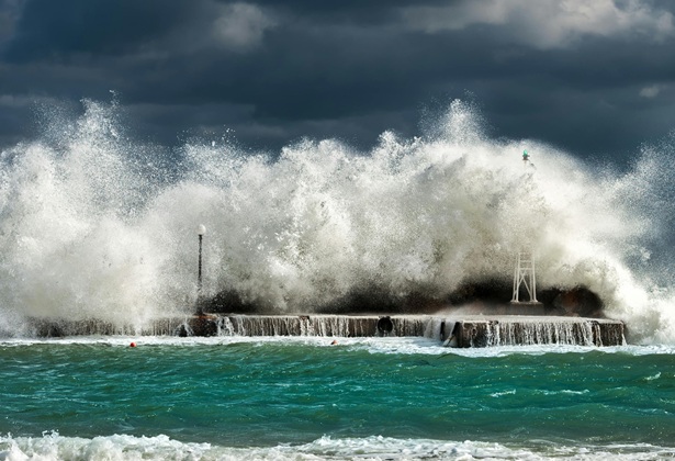 L'abbraccio fra libeccio, scirocco e tramontana, Arpal spiega "perché è così difficile prevedere il meteo della Liguria"
