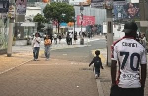 Genoa, l'indizio social avvicina il ritorno di Cornet. Visite per Onana, Vasquez rinnova