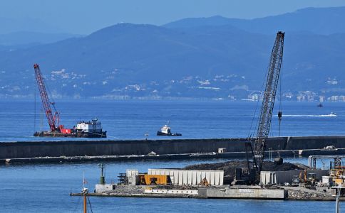Nuova diga di Genova, approvata la variante: opera pronta in due anni