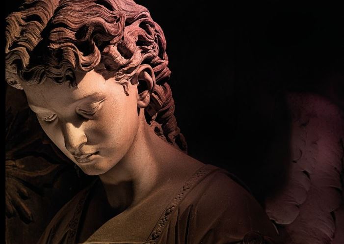 “Staglieno, il fascino dell’ignoto”: le fotografie di Vittorio Puccio in mostra al Ducale