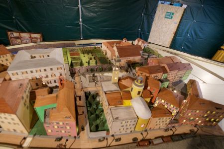 Expo Valpolcevera con un plastico ferroviario su Pontedecimo da guinness dei primati 