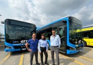 Torino, GTT: in servizio nuovi 5 autobus extraurbani a metano