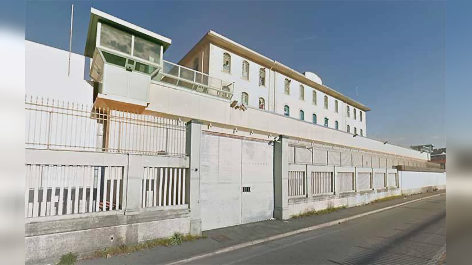 La Spezia, rissa e droga nel carcere: agenti feriti e allarme sovraffollamento