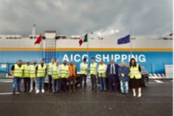 Porto di Ravenna: arrivata la nave Aicc Huanghu, lunga 200 metri