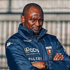 Genoa, sconfitta di rigore al 99' per 2-1 a Bologna: espulso Vieira per proteste