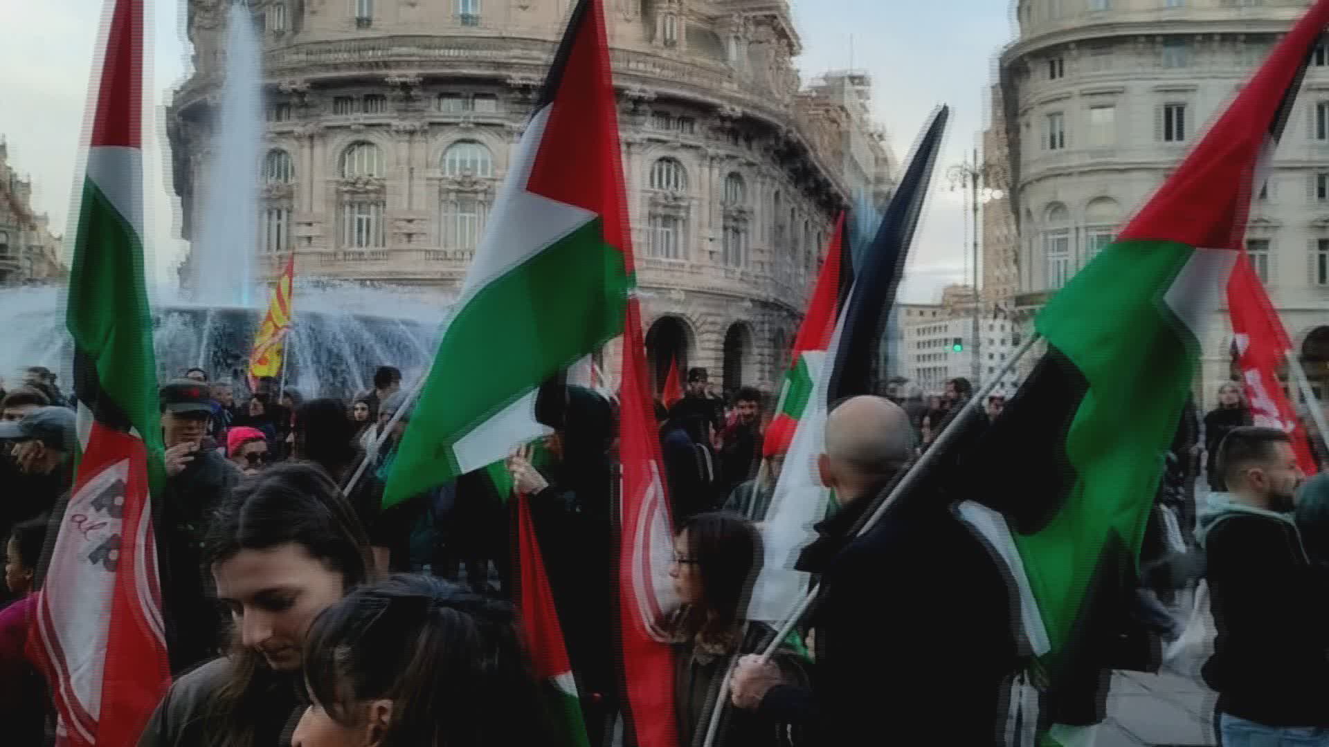 Genova, il porto si ferma per Gaza: cortei, blocchi e proposta Usb di embargo alle merci dirette in Israele