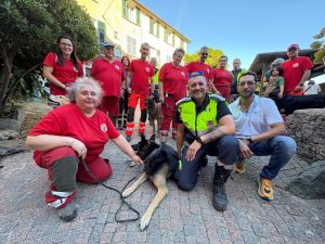 Stella San Giovanni, consegnati nuovi dispositivi tecnologici alle unità cinofile