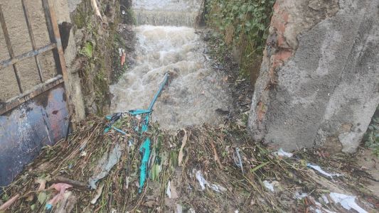 Maltempo nello Spezzino: Portovenere e Sarzana allagate, dispersa turista a Spigno. Polemiche sull’allerta mancata