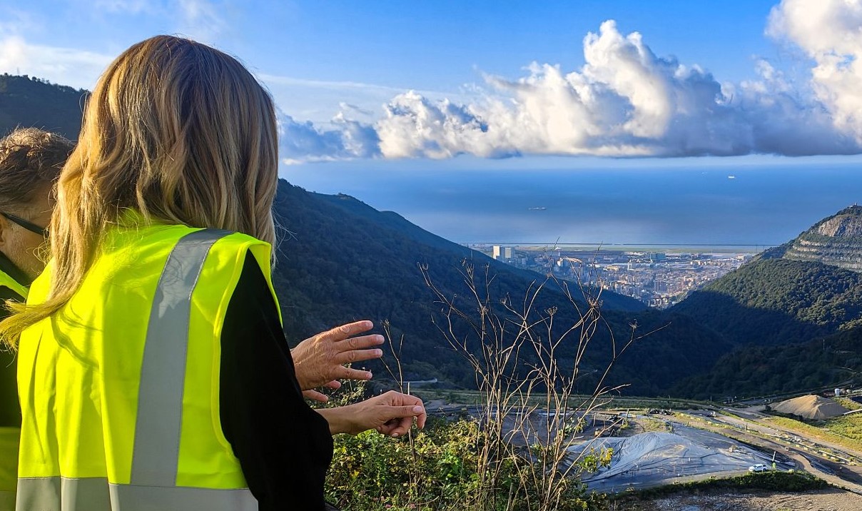 Genova, igiene urbana, sindaca Salis in visita al polo di Scarpino: "“Non più solo una discarica, ma un impianto che guarda al futuro”