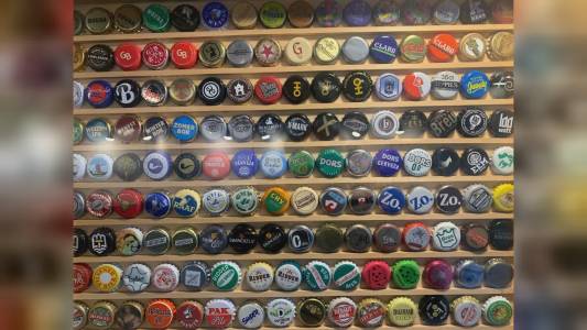 Genova, 'grette' in mostra: tappi di birra da tutto il mondo al Centro Civico Buranello