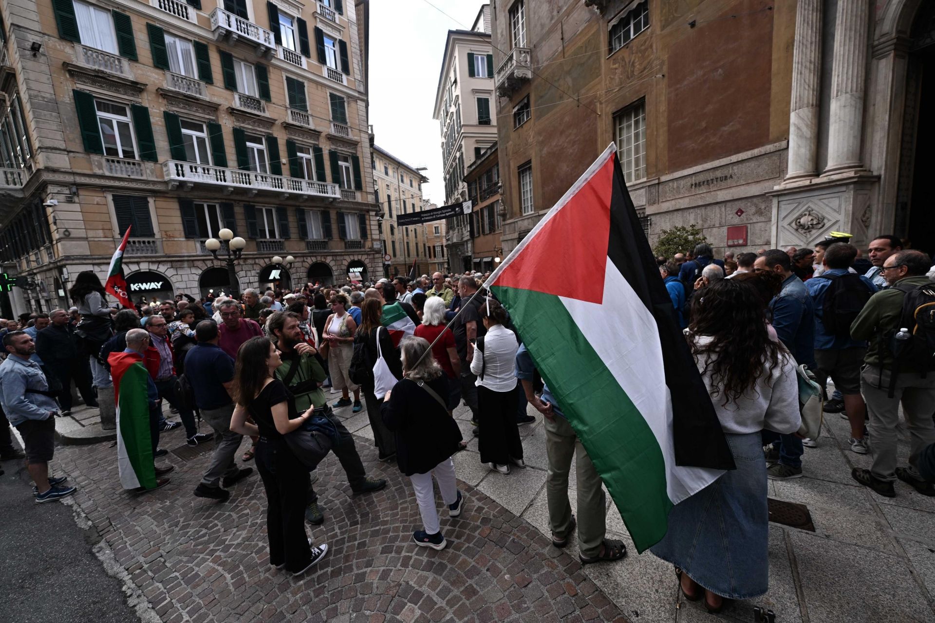 Gaza, scatta la mobilitazione in tutta Italia: a Genova presidio permanente nei pressi del Valico 3