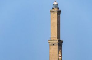La Lanterna di Genova si illumina d’autunno: aperture fino al 31 ottobre 2025