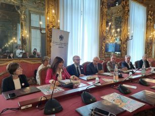 Genova: 'Ottobre Rosa'. la prevenzione entra nei negozi con Asl3 e Federmoda