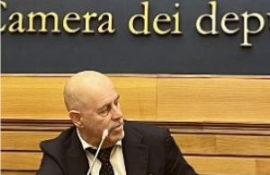 An.bti- Confcommercio, presidente Verona: bene aiuto a trasporto merci ma urgono anche per bus turistici