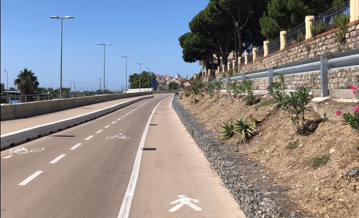 Liguria, ciclopedonale "Riviera dei Fiori" verso il completamento: finiti i i lavori tra Ospedaletti e San Lorenzo, avanti con l''Incompiuta'