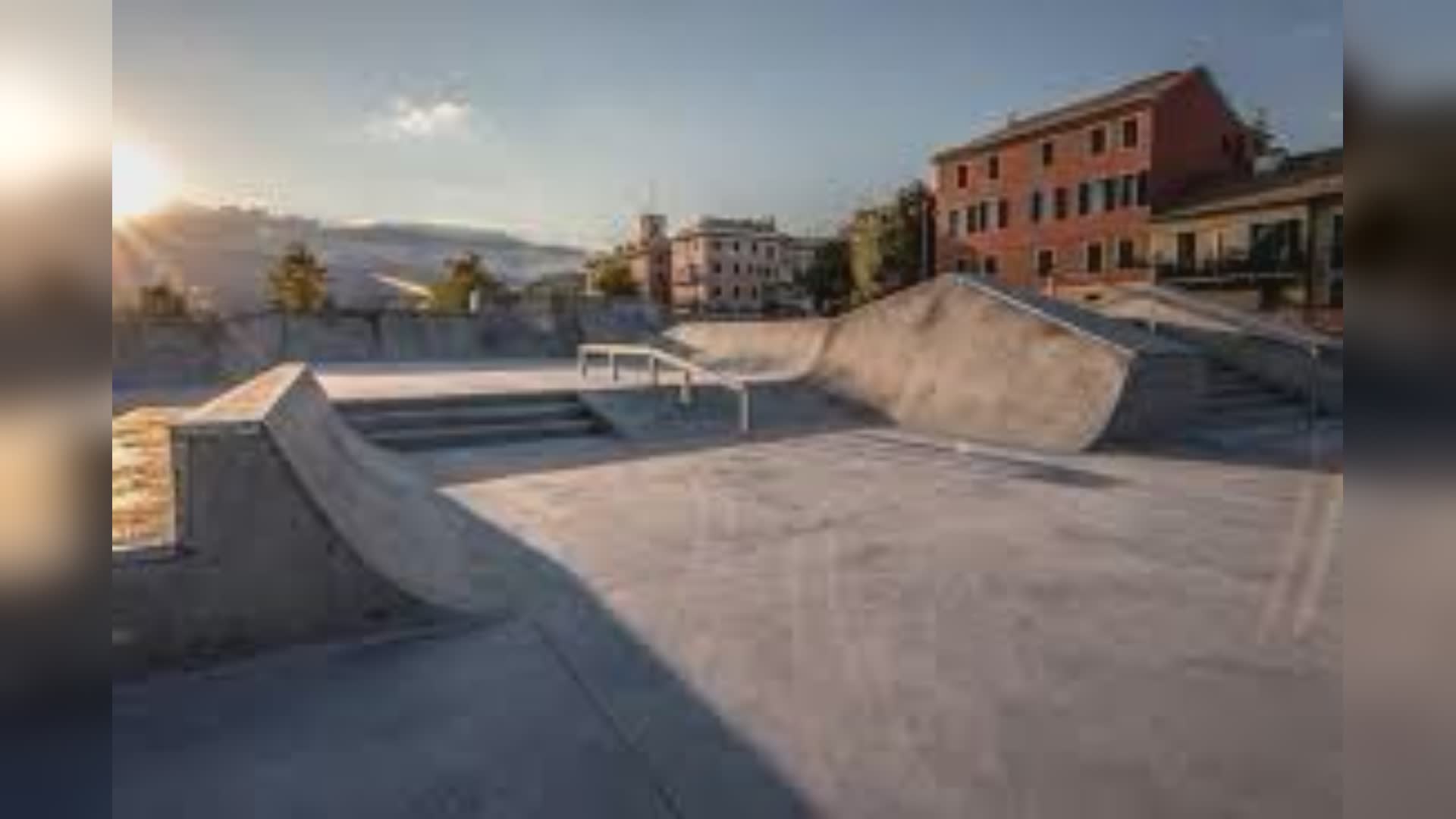 Genova, dodicenne cade dalla bici allo Skate Park di Prà: è in codice rosso al Gaslini