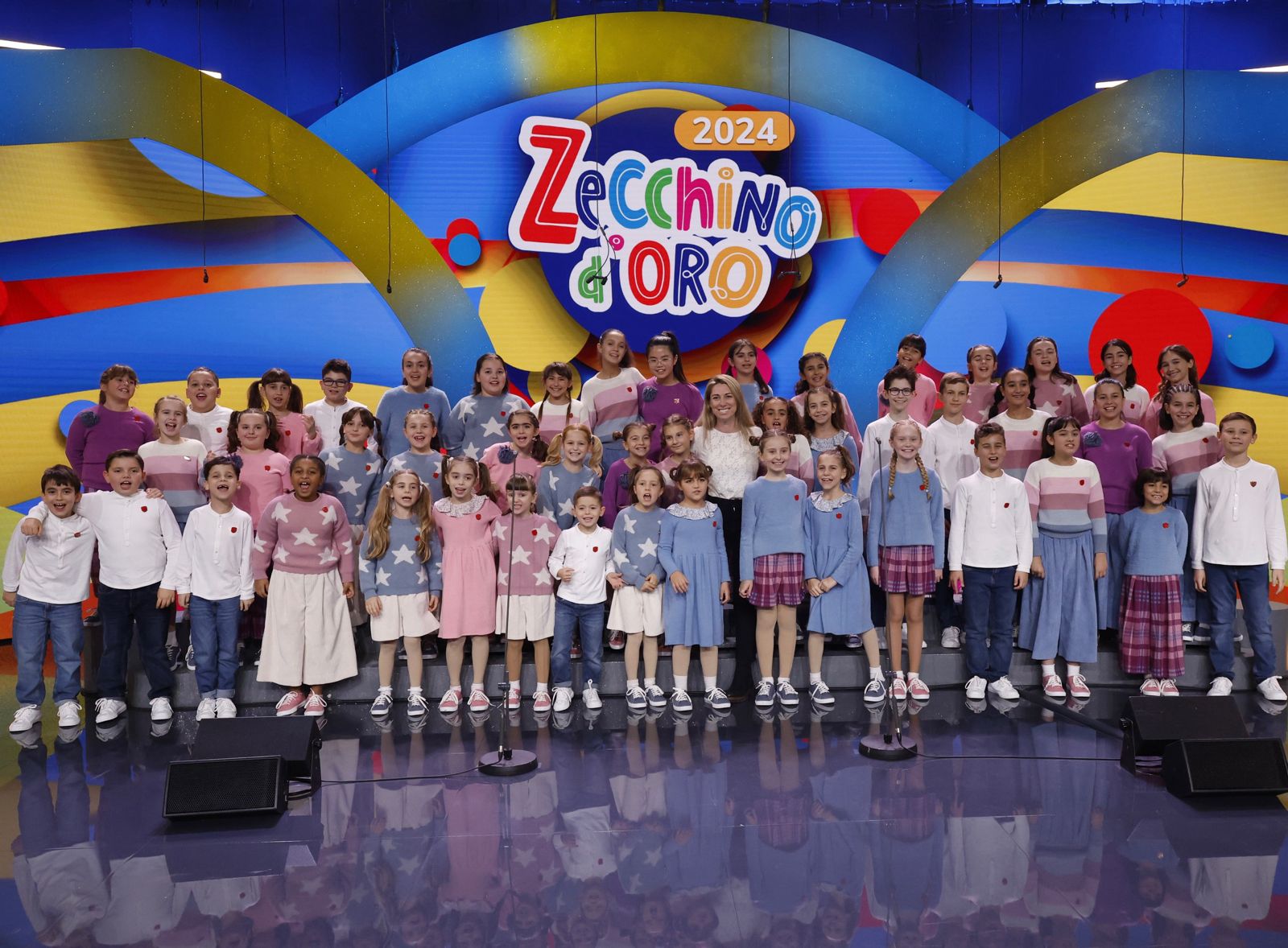 Lo Zecchino d’Oro fa cantare Galleria Mazzini: il Piccolo Coro inaugura il nuovo store Magil