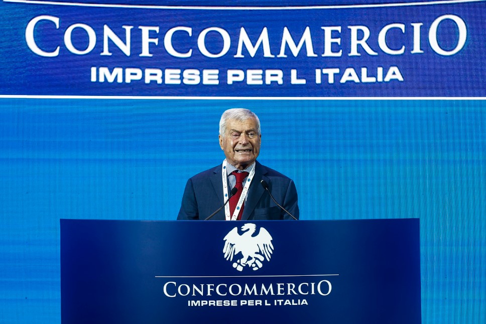 Confcommercio Genova celebra 80 anni di storia e premia le imprese più fedeli
