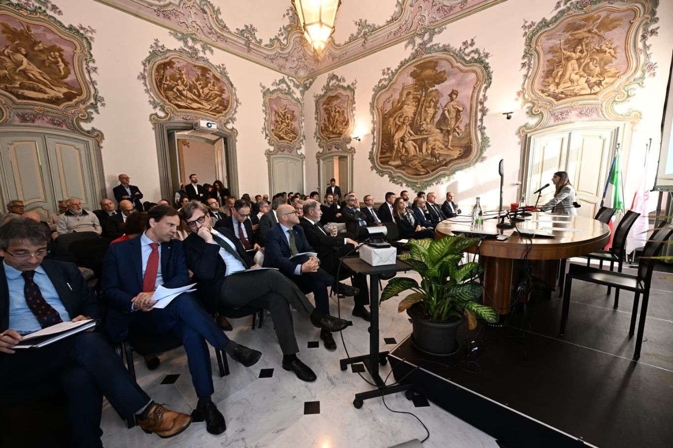 Energia, il Nord-Ovest fa squadra: Liguria, Lombardia e Piemonte pronte a lanciare bandi congiunti