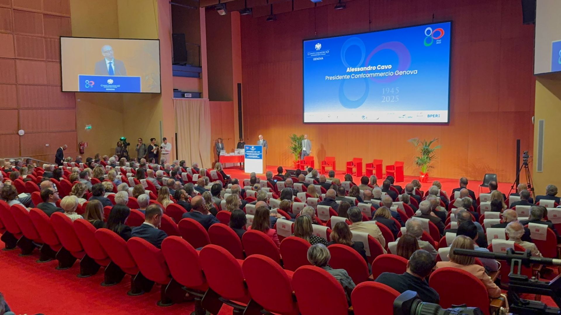 Genova, festa per gli 80 anni di Confcommercio: premiate le imprese associate