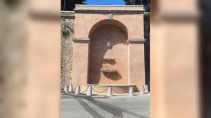 Genova, completato il restauro della fontana neoclassica di via Carcassi