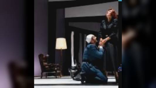 Genova, grande successo al teatro Nazionale per "Il lutto si addice a Elettra"