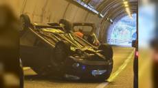 Autostrade, auto si cappotta in galleria tra Pegli e Pra': code in direzione Savona