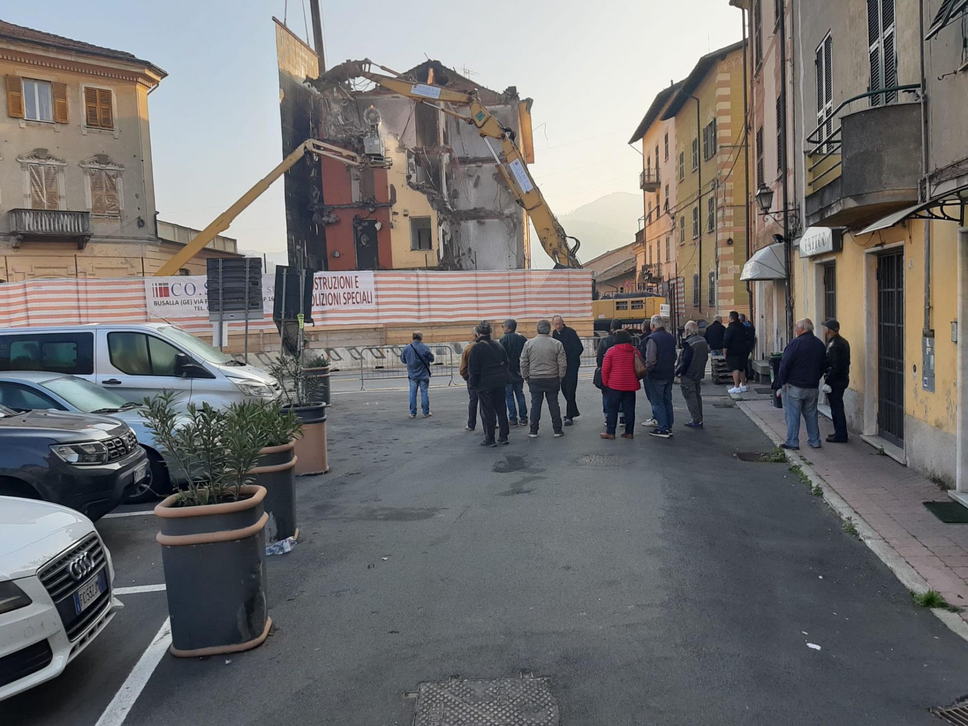 Busalla: anti alluvione, al via le operazioni per l'abbattimento del palazzo sul Migliarese