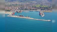 Logistica: allo studio ro-ro Carrara-Tolosa per alleggerire il traffico sulle autostrade liguri