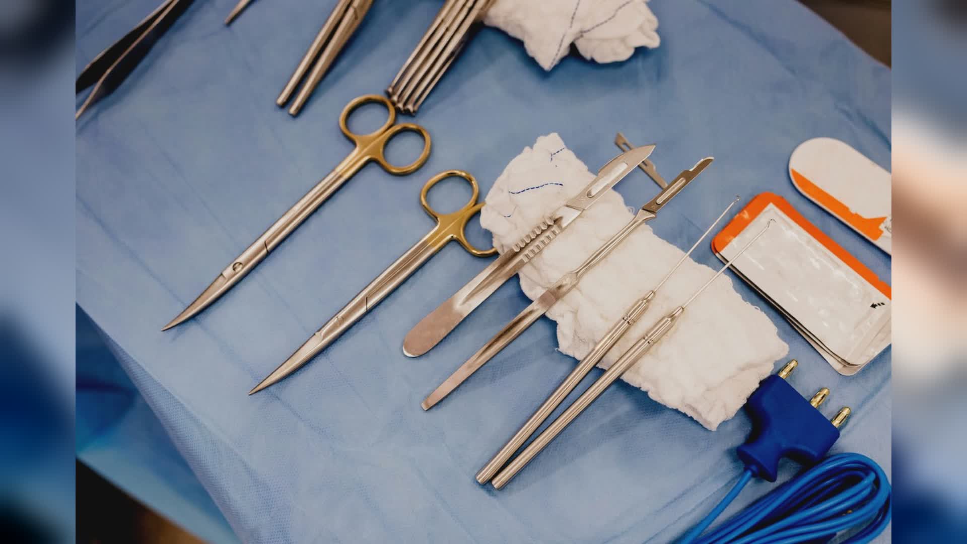 De Rose: "Protesi al pene più che raddoppiate nell'ultimo anno"