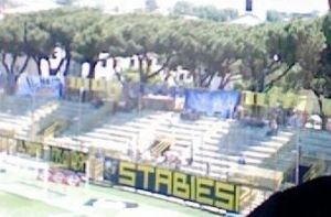 Calcio, Juve Stabia commissariata dall'Antimafia, le mani dei clan sul club. Procuratore Gratteri: "Calciatori giocavano, al resto pensava la camorra"