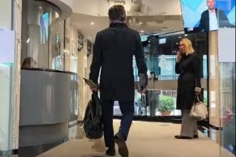 Sampdoria: il giornalista di 'Milano Finanza' domanda, Manfredi non risponde (VIDEO)