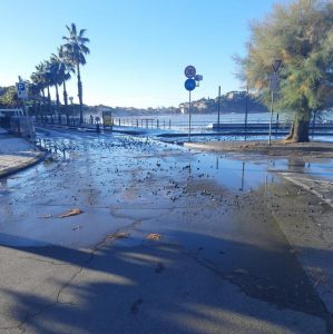 Mareggiata a Sestri Levante: chiuso lungomare Descalzo e Park Sant’Anna