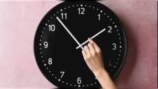 Torna l'ora solare, nella notte tra sabato e domenica lancette indietro di un'ora