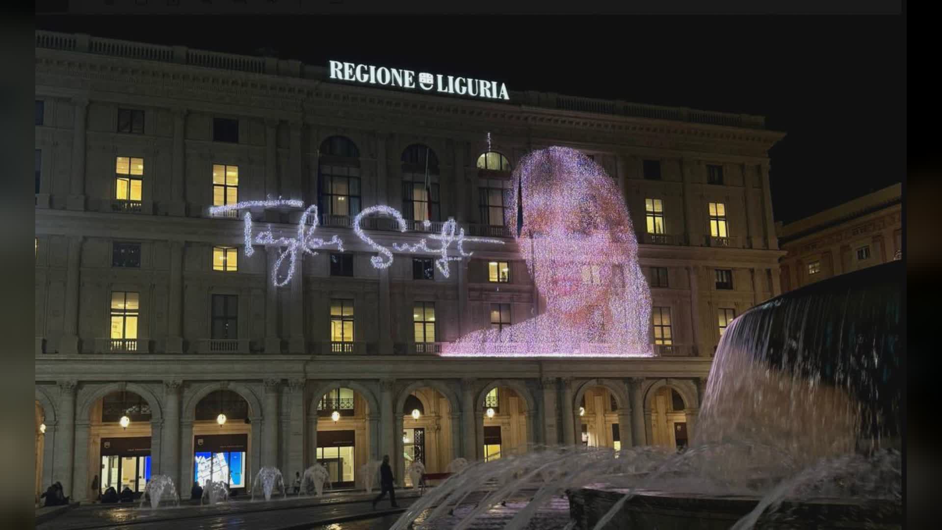Taylor Swift, i versi per Portofino sul palazzo della Regione Liguria