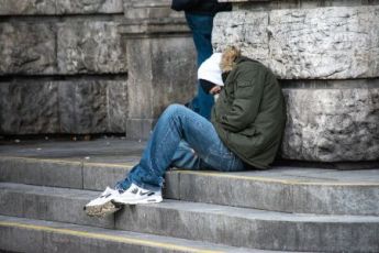 Stato sociale in Italia, crescono i divari Nord-Sud: oltre un quinto della popolazione a rischio povertà